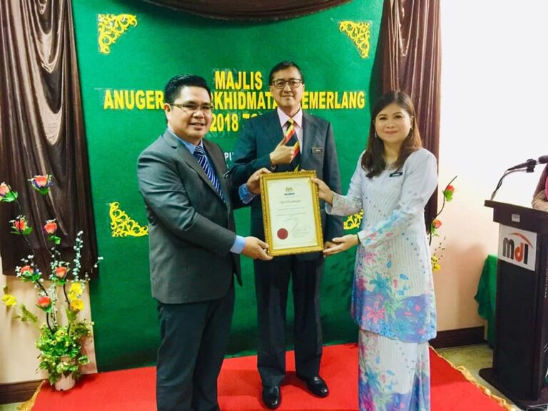 22 Ogos 2019 | Anugerah Khidmat Cemerlang Kepada Penerima APC MdI Negeri Sabah (Cawangan Kota Kinabalu, Sandakan dan Tawau)
