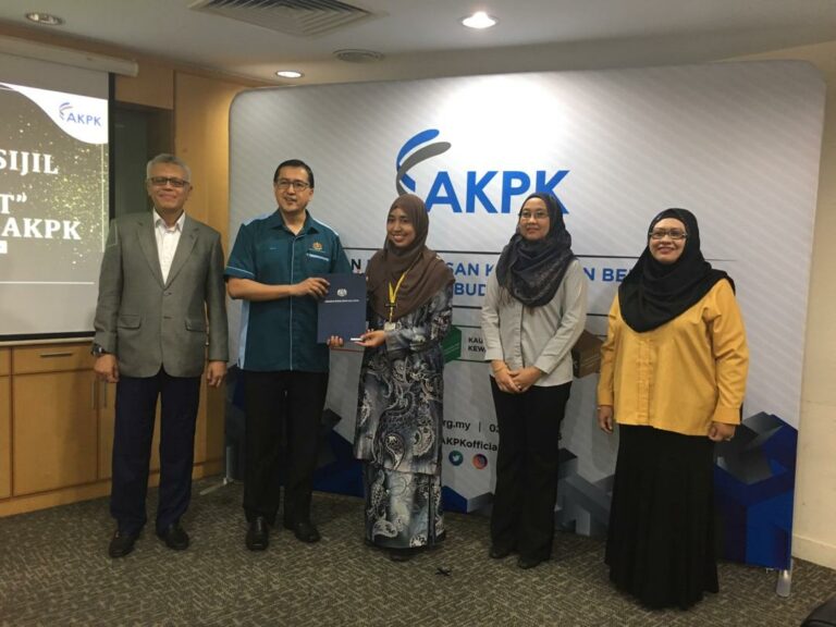 19 September 2019 | Majlis Penyampaian Sijil Program “Attachment” Pegawai MdI di AKPK Oleh Dato’ KPI