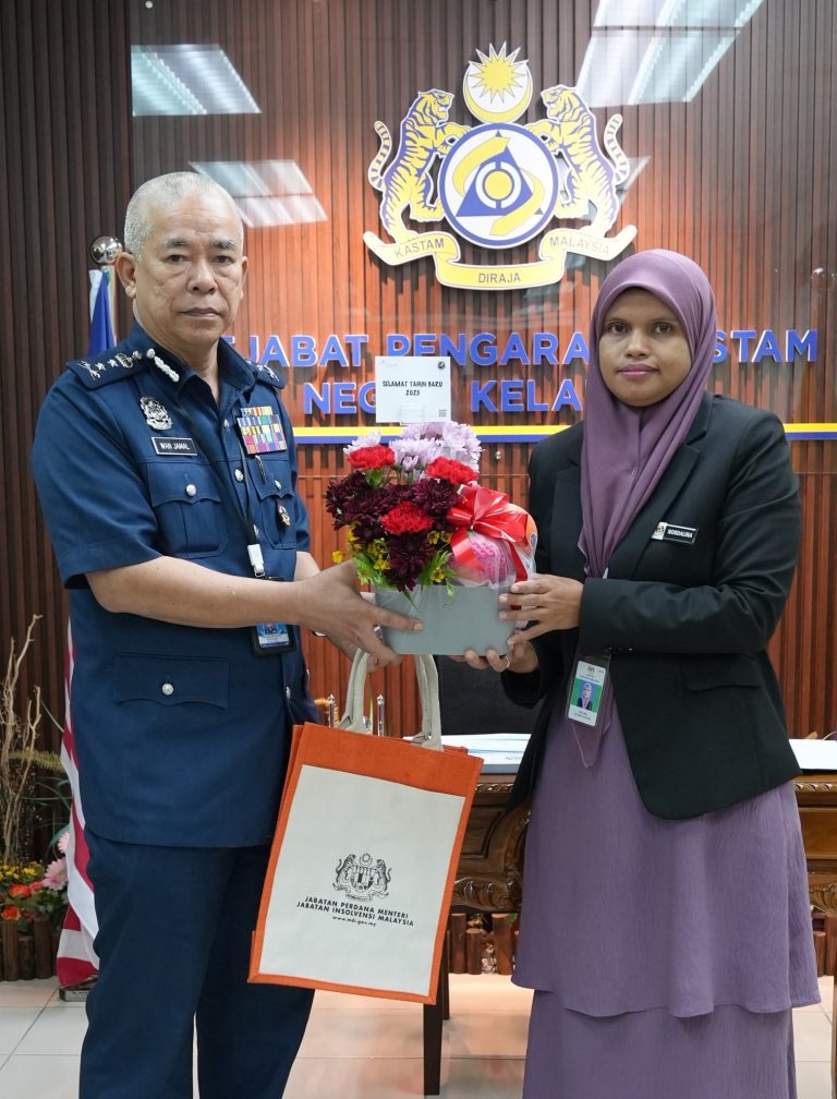 4 Februari 2025 | Kunjungan Hormat Pengarah Jabatan Insolvensi Malaysia Negeri Kelantan Ke Pejabat Pengarah Jabatan Kastam Diraja Malaysia (JKDM) Kelantan