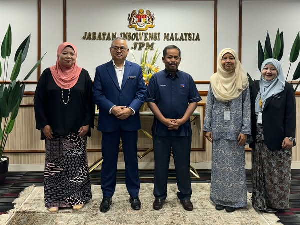 11 Jun 2024 | Sesi Kunjungan Hormat daripada YBhg. Dato’ Baidzawi Che Mat, Ketua Pegawai Eksekutif Majlis Pembangunan Wilayah Ekonomi Pantai Timur (ECERDC)
