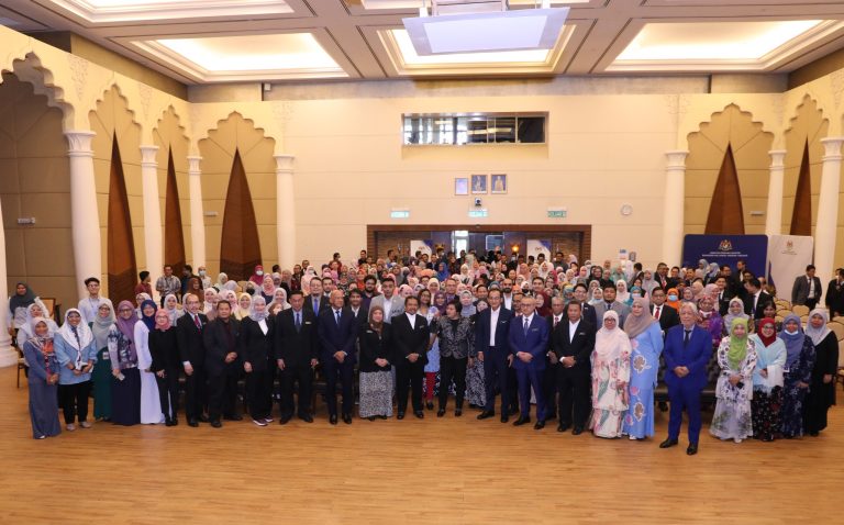 15 Januari 2024 | Majlis Amanat Tahun Baharu 2024 bersama YB Menteri Di Jabatan Perdana Menteri (Undang-undang dan Reformasi Institusi)